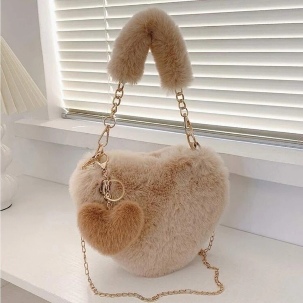SHEIN : Khaki Faux Fur Heart Bag w Side Charm | NWT 🤎